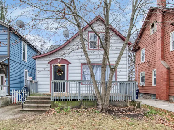 910 Fountain St NE, Grand Rapids, MI 49503