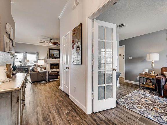 5th image of 804 Evergreen Ln