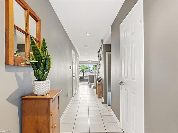 4th image of 5213 Thornburn Dr