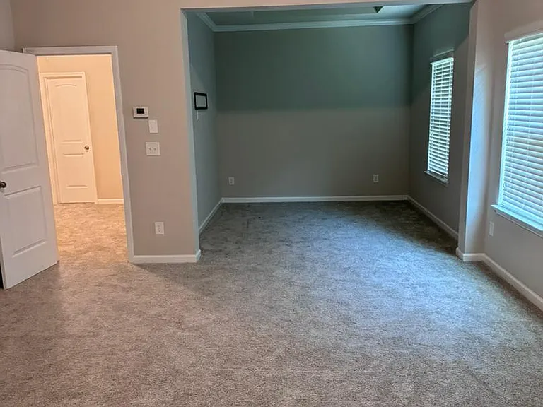 4499 Savannah Dr — Photo 10