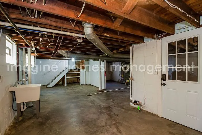 3704 Brotherton Rd — Photo 12