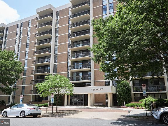 2nd image of 1016 S Wayne St APT 612