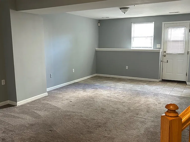 9602 Woodview Dr — Photo 9
