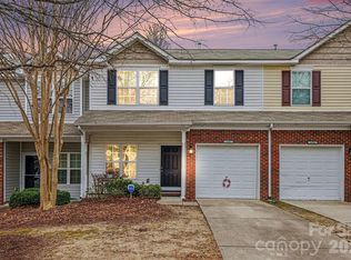 Charlotte Pines, Charlotte, NC 28278