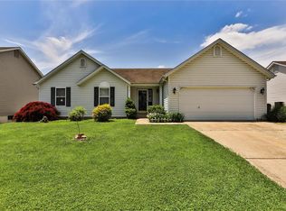 1113 Castle Pines Dr, O'Fallon, MO 63366