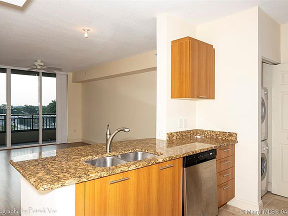 3rd image of 510 NW 84th Ave APT 537