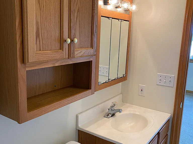 1205 E Grand Ave #I — Photo 10