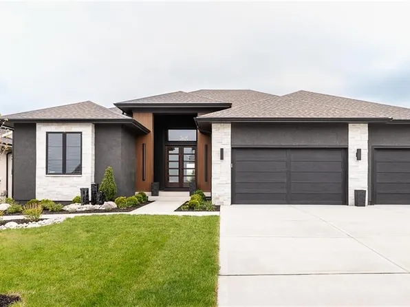 4407 W 136th Ter, Leawood, KS 66224