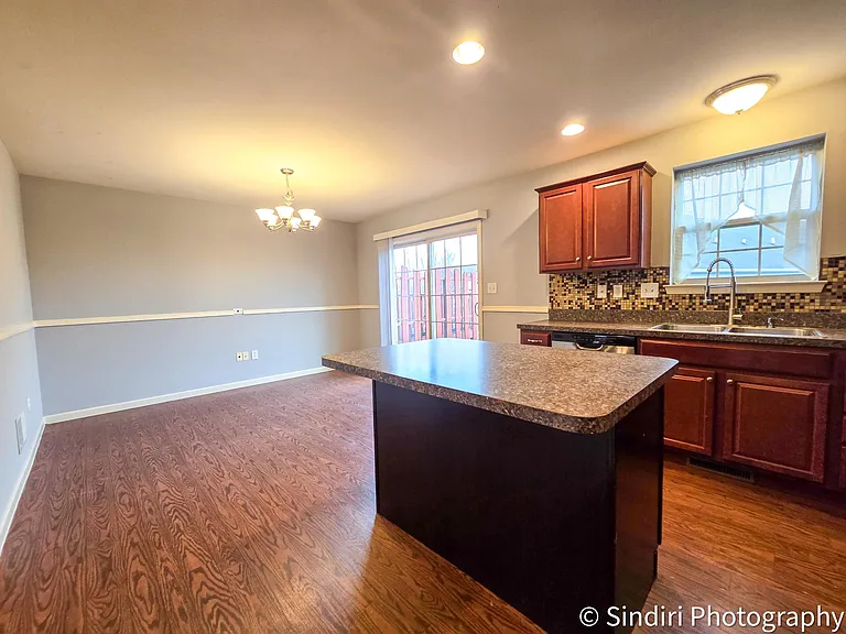 6419 Creekbend Dr — Photo 22