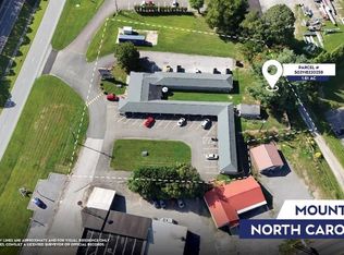 240 Starlite Rd, Mount Airy, NC 27030
