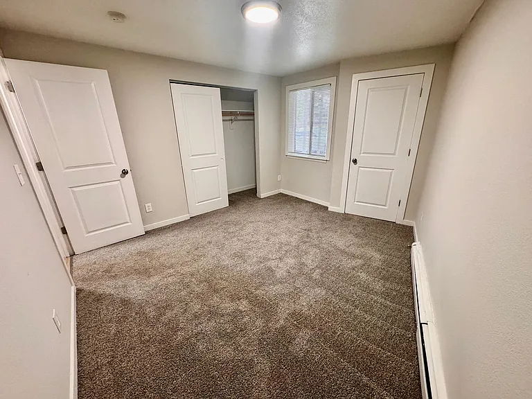 285 S Jay Street — Photo 18