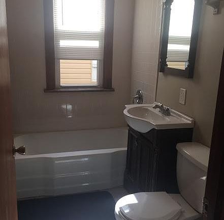 3rd image of 11344 S Calumet Ave #1