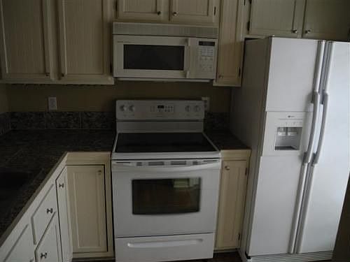 2nd image of 210L Long Plantation Blvd
