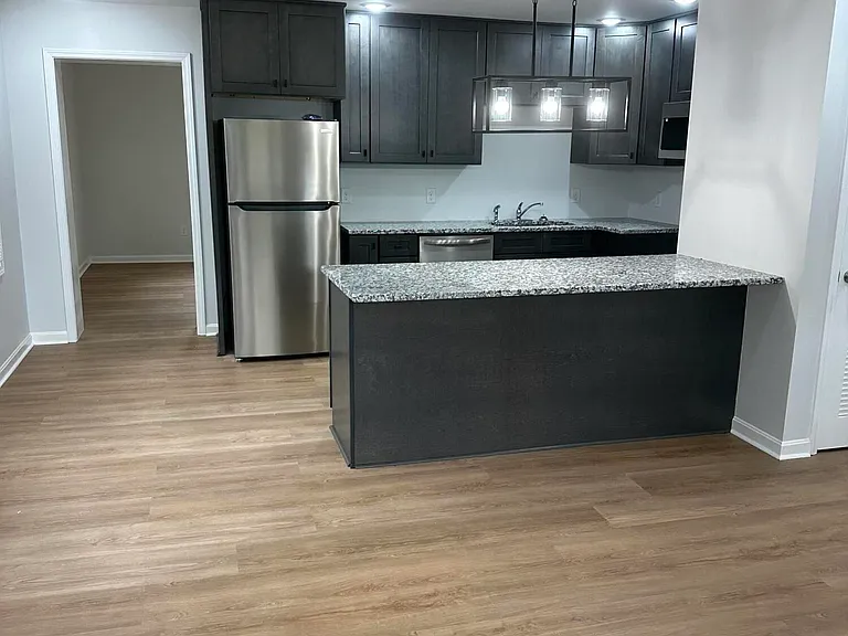 686 Eden Rd — Photo 3