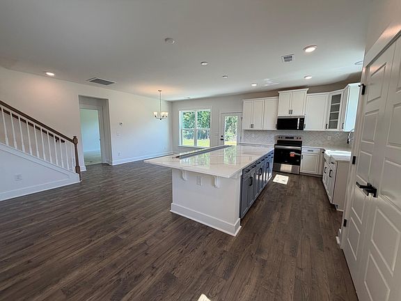 5th image of 68 Anna Marie Way