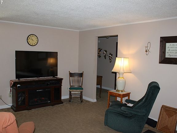 3rd image of 2113 Jefferson St SE
