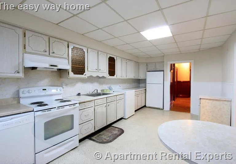 795 Cambridge St — Photo 11