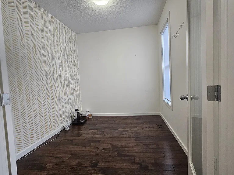 158 Masters Point SE — Photo 3