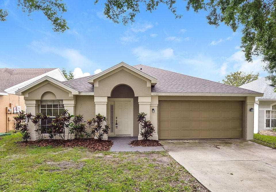 1st image of 1933 Westpointe Cir