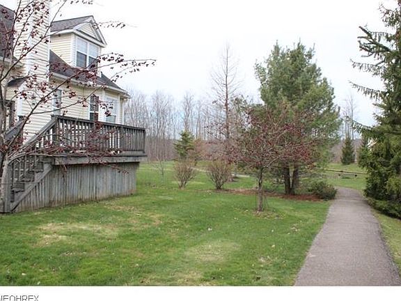 3rd image of 126 Cedar Gln