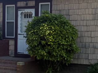 (Undisclosed Address), Oceanside, NY 11572