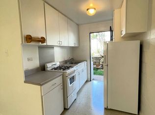 1615 Barron Ln #1, Honolulu, HI 96813