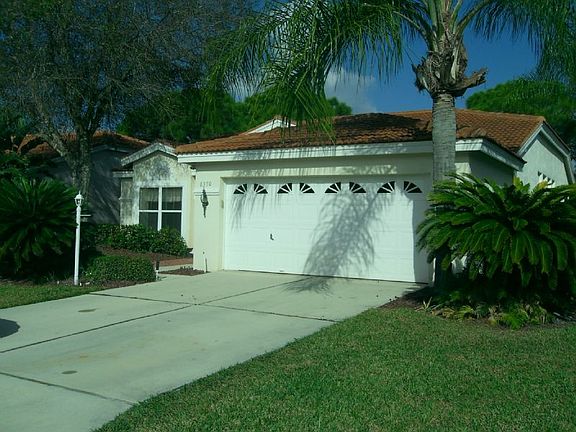 2nd image of 8370 Creekview Ln