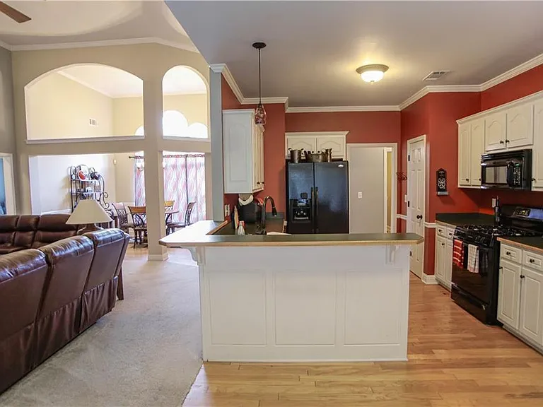3875 Spring Manor Ct — Photo 9
