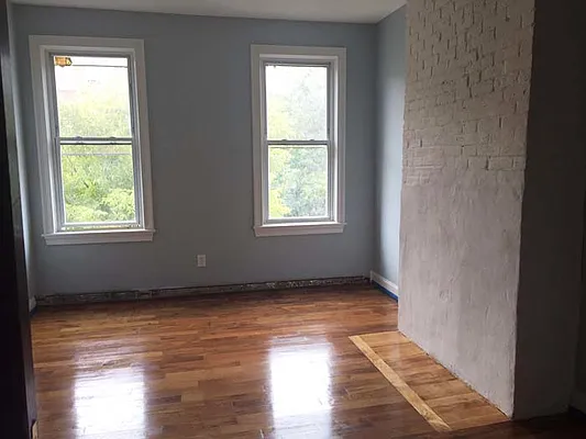 Rented by null | media 49