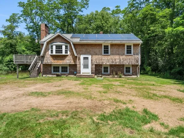 159 Crescent St, Hanson, MA 02341