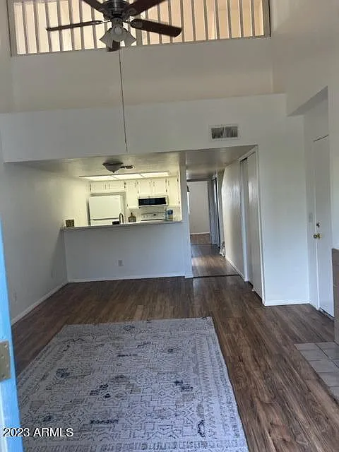 2 bed, 2.0 bath, 890 sqft, $1,395 — Photo 4