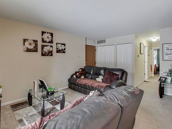 4th image of 355 Wilmington Dr Unit C1