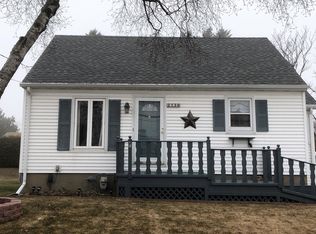 2130 S 10th St, Manitowoc, WI 54220