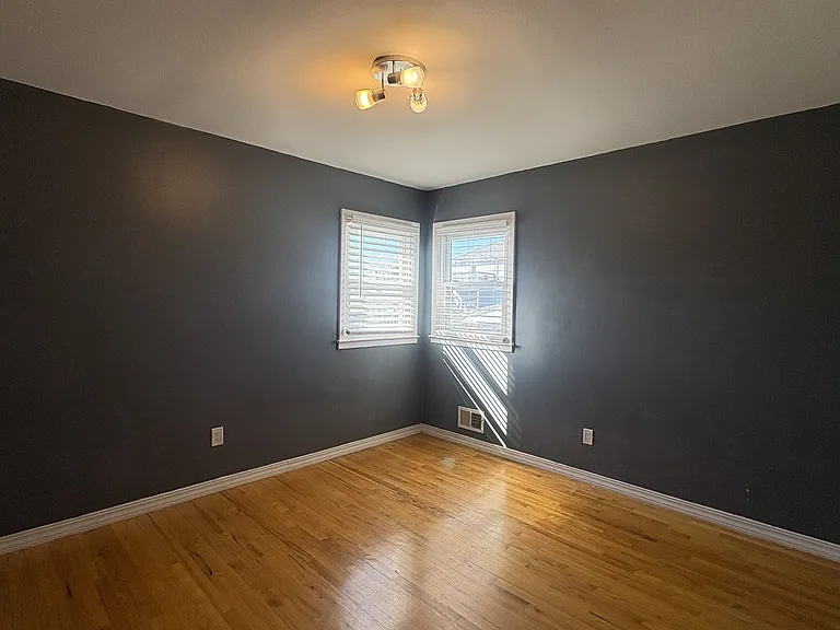 86 Notre Dame Ave #2 — Photo 10