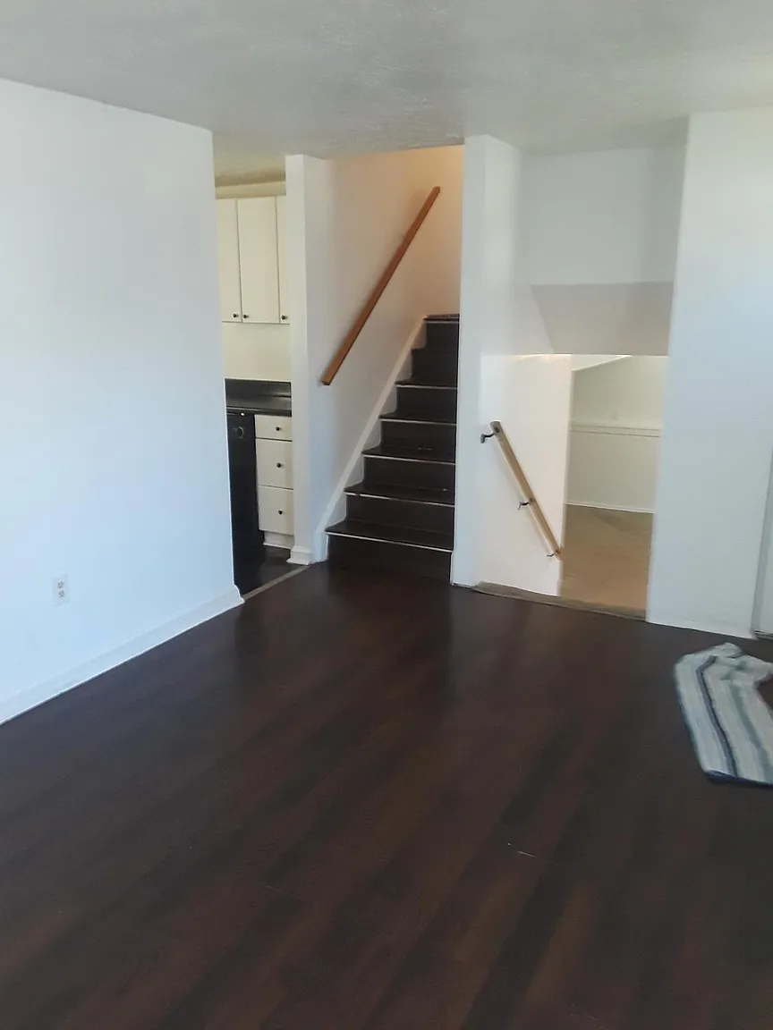 1203 Bannister Cir photo 1