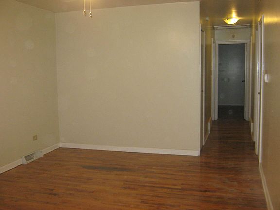 3rd image of 360 Madison Ave