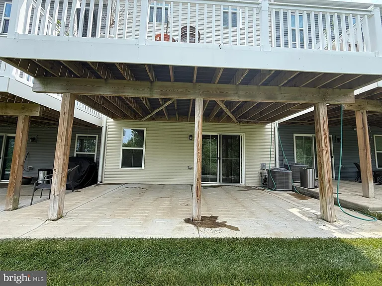 256 Chase Dr — Photo 40