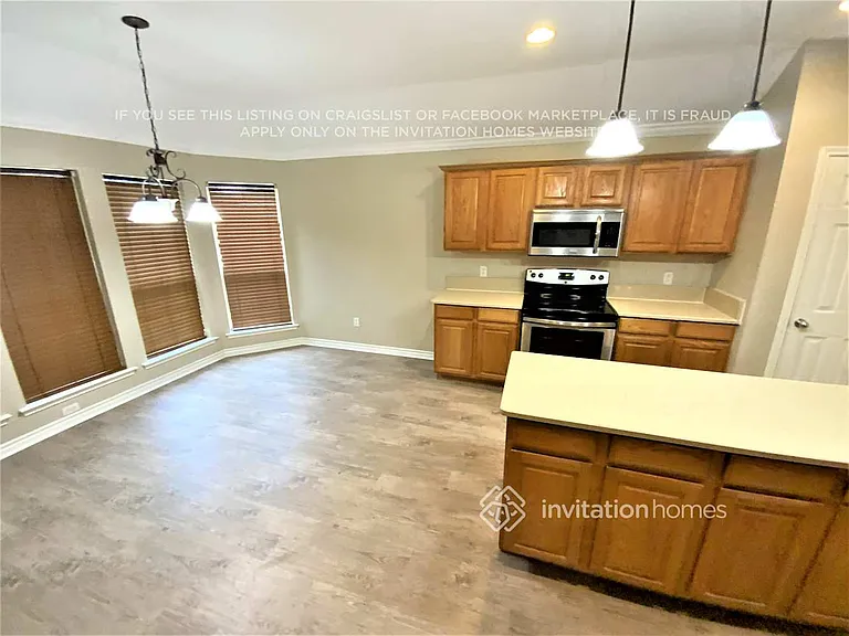 913 Sycamore St — Photo 4