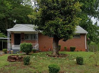 2221 E 22nd St, Winston Salem, NC 27105