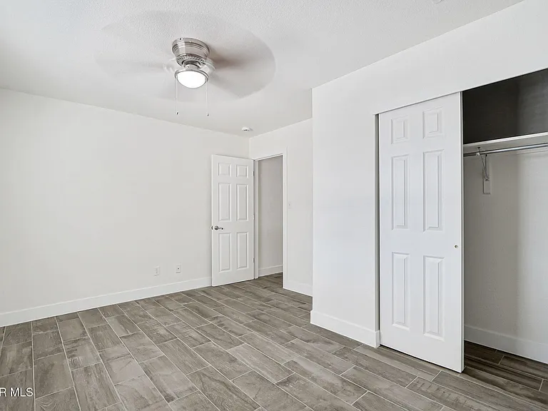 7235 Royal Arms Dr #E — Photo 24