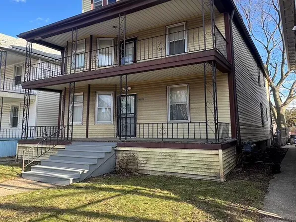 3416 Comstock St, Hamtramck, MI 48212