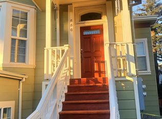 556 46th St, Oakland, CA 94609