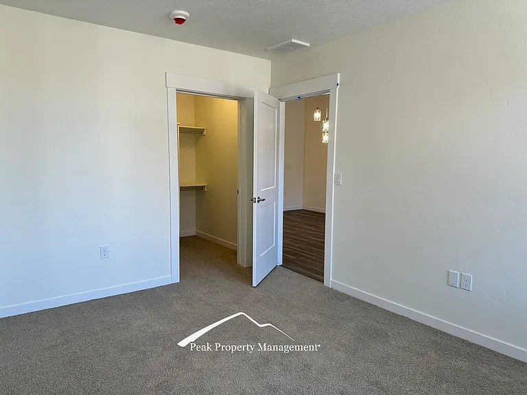 120 12th Ave S #2 — Photo 7