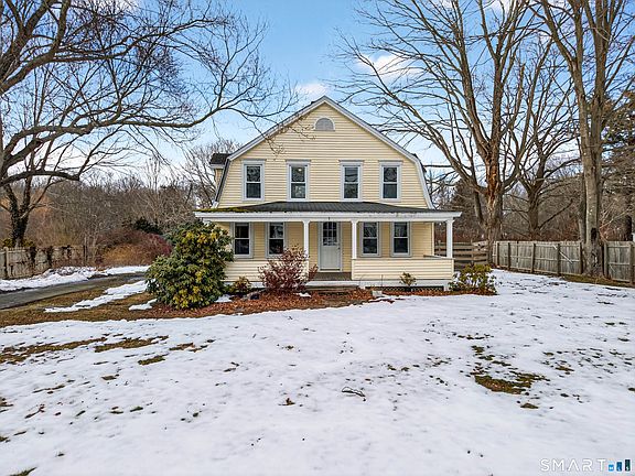 3rd image of 42 Neck Road