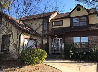 4 Stratford Rd, Clementon, NJ 08021