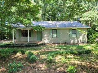 1121 Maple Cir, Watkinsville, GA 30677