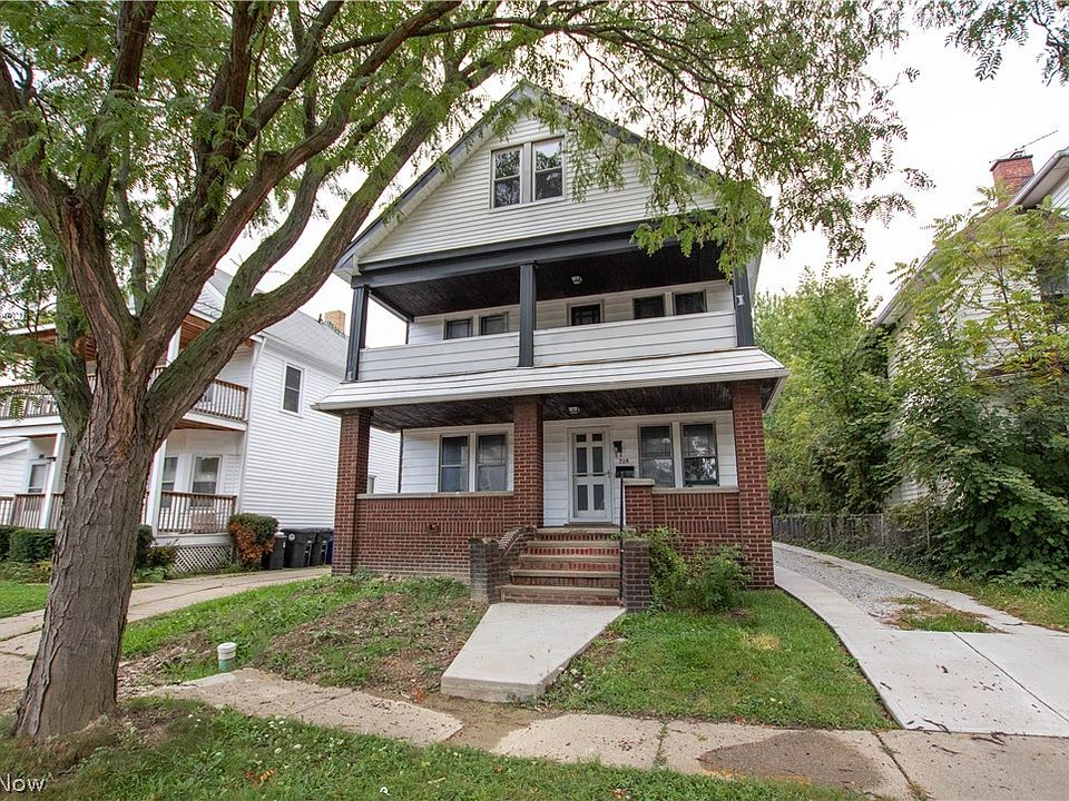 1st image of 719 E 157th St