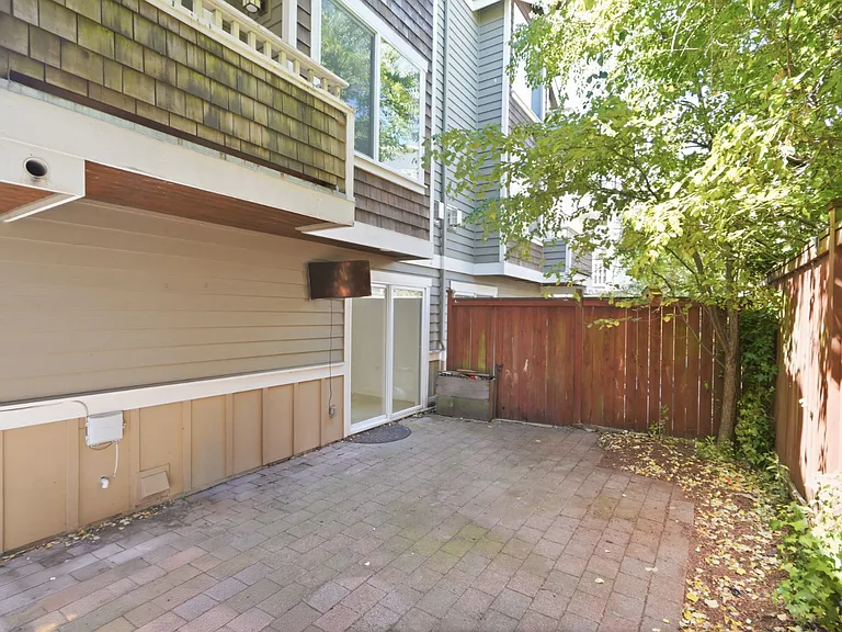 1416 NW 60th St #A — Photo 15