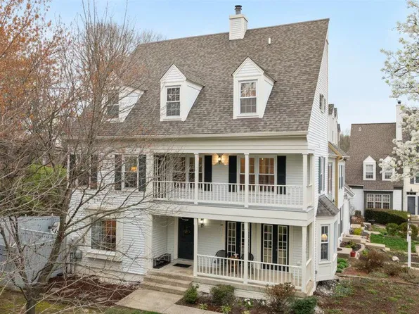 12848 Mill House Ct, Woodbridge, VA 22192
