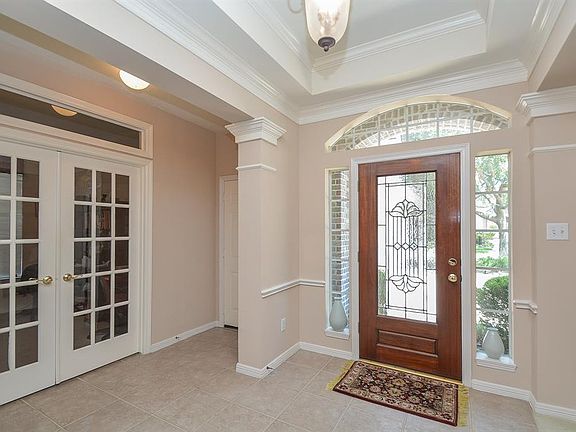 3rd image of 9714 McMahon Ct